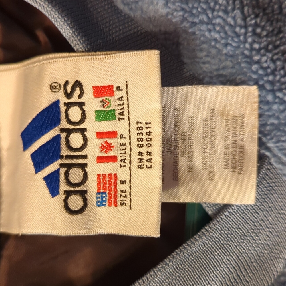Adidas pull over - Picture 3 of 4